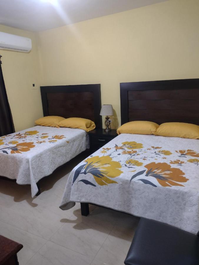 Hotel Prado'S Puerto San Carlos Экстерьер фото
