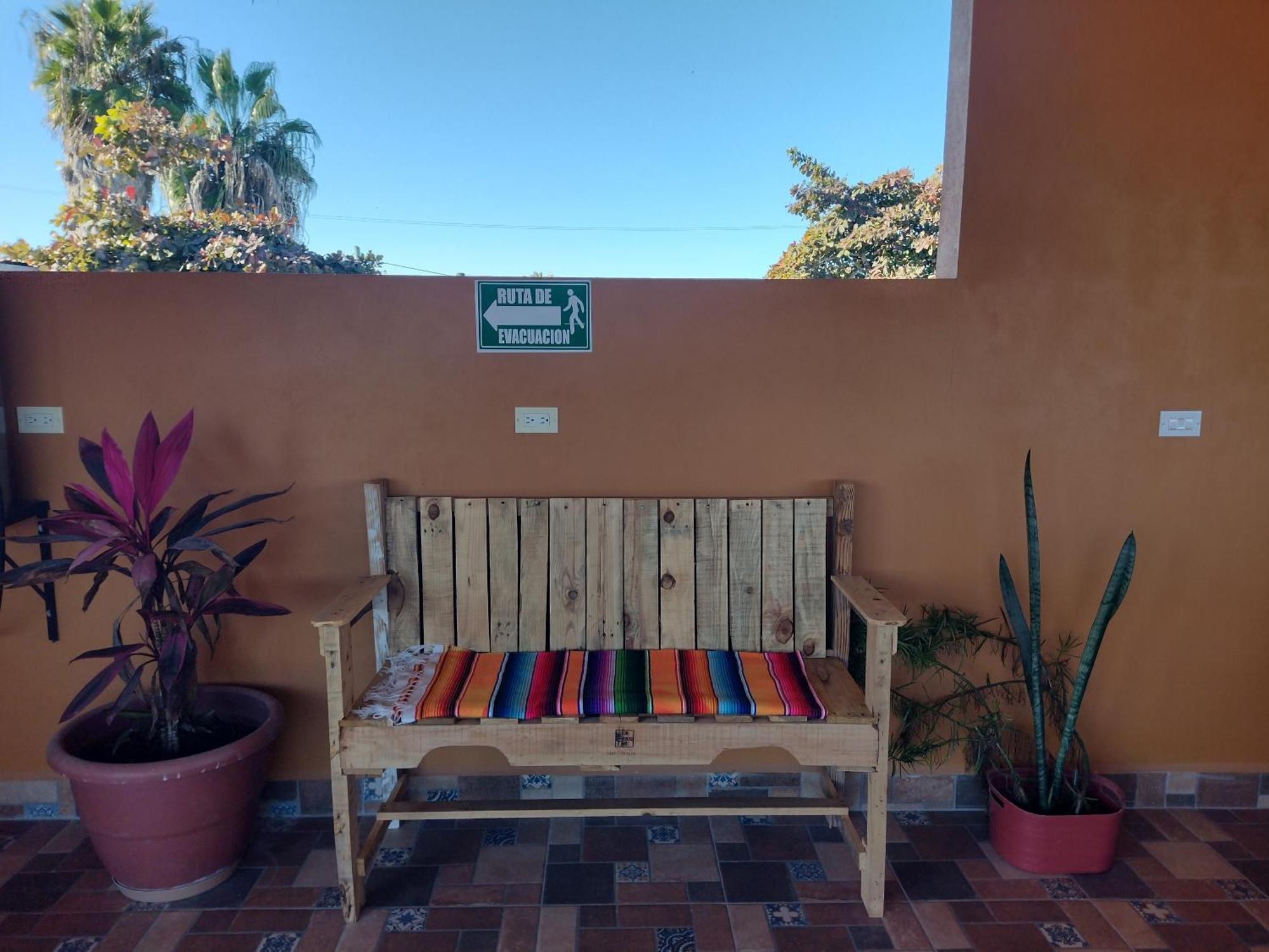 Hotel Prado'S Puerto San Carlos Экстерьер фото